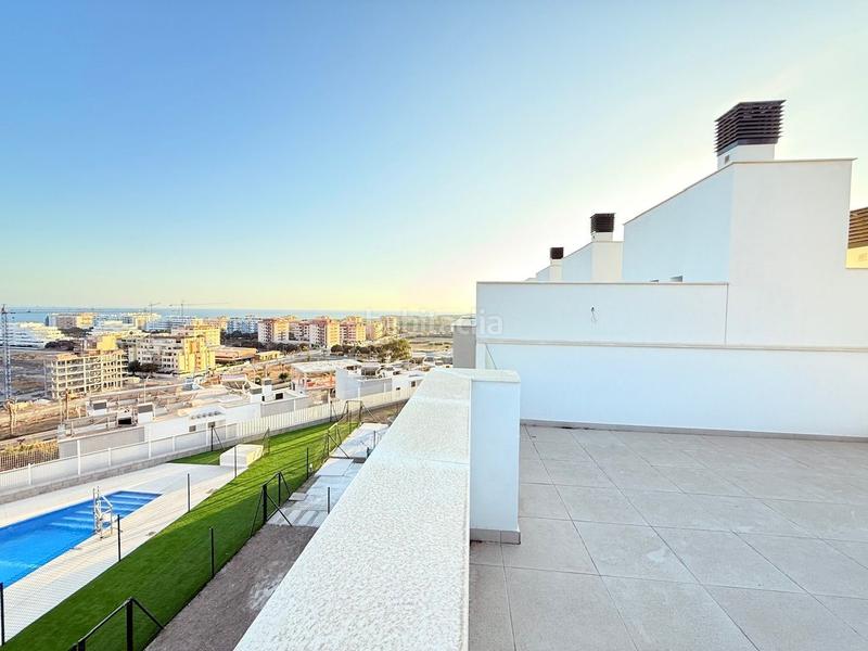 Foto 72d654be-5858-4575-bde4-0f15bdf270df. Maison jumelée avec piscine dans Viña Málaga Torre del Mar