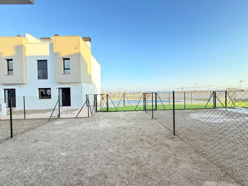 Foto 8efb5129-d448-4707-b4bb-7c15f8c6de00. Maison jumelée avec piscine dans Viña Málaga Torre del Mar