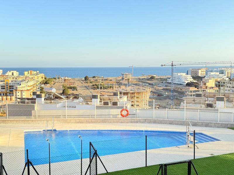 Foto ed70df7b-c420-4e89-8819-d5915cc57c46. Maison jumelée avec piscine dans Viña Málaga Torre del Mar