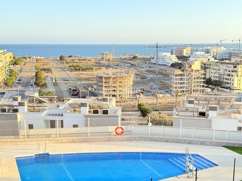 Foto efdc965a-2c98-4f25-bbcd-d5959fab4546. Maison jumelée avec piscine dans Viña Málaga Torre del Mar