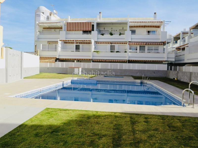 Foto 0a1416b2-8b99-4732-813e-2b5bf4fca41e. Attique avec piscine dans Urbanización Santa Rosa Torrox