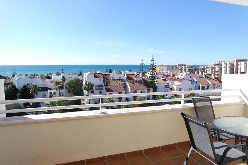 Foto cd6ae3ab-23e7-4cb9-924f-9bd6f15b54cb. Attique avec piscine dans Urbanización Santa Rosa Torrox