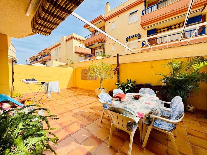 Foto 54696f84-6600-44da-a5ed-53d6bc2be6af. Flat in Urbanización Santa Rosa Torrox