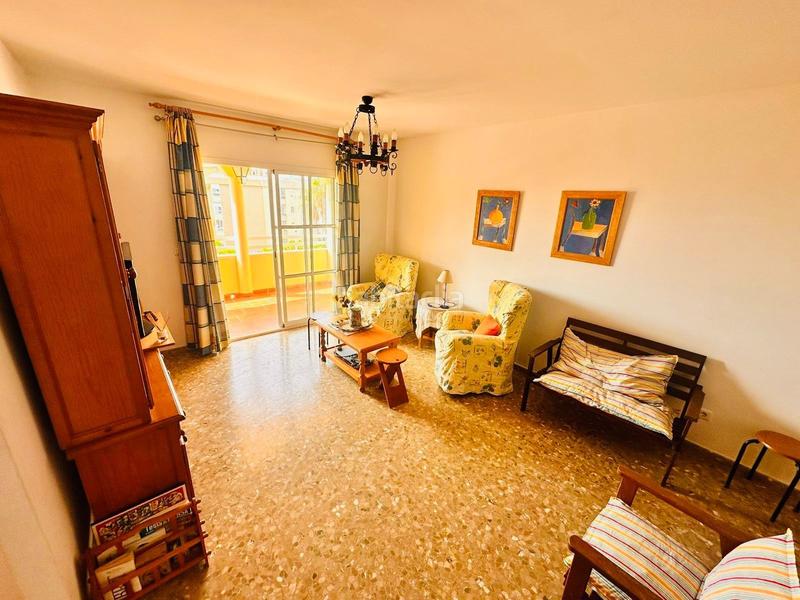 Foto 278bdcf2-aa28-4325-844b-21af39560275. Pis amb piscina a Urbanización Santa Rosa Torrox