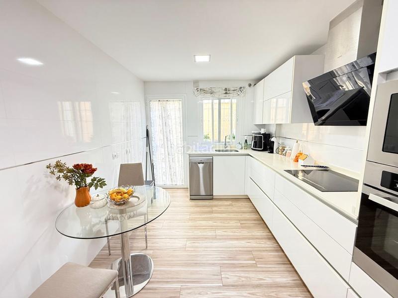 Foto 075af4b6-34e0-4f94-86c3-8e943c037374. Casa con riscaldamento piscina in Viña Málaga Torre del Mar