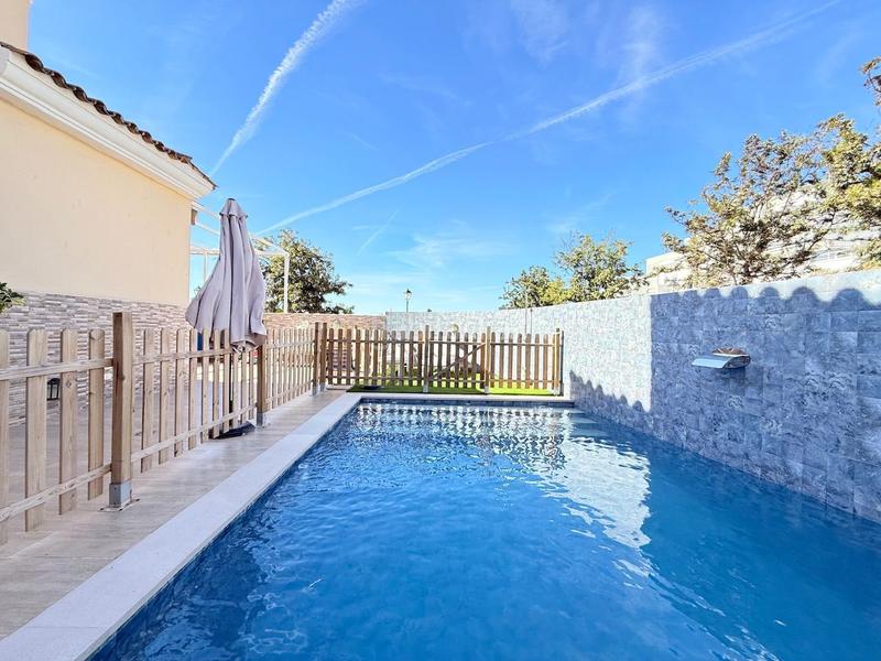 Foto 2ff3cdca-5782-44f0-a52d-ffaee916583a. Casa con riscaldamento piscina in Viña Málaga Torre del Mar