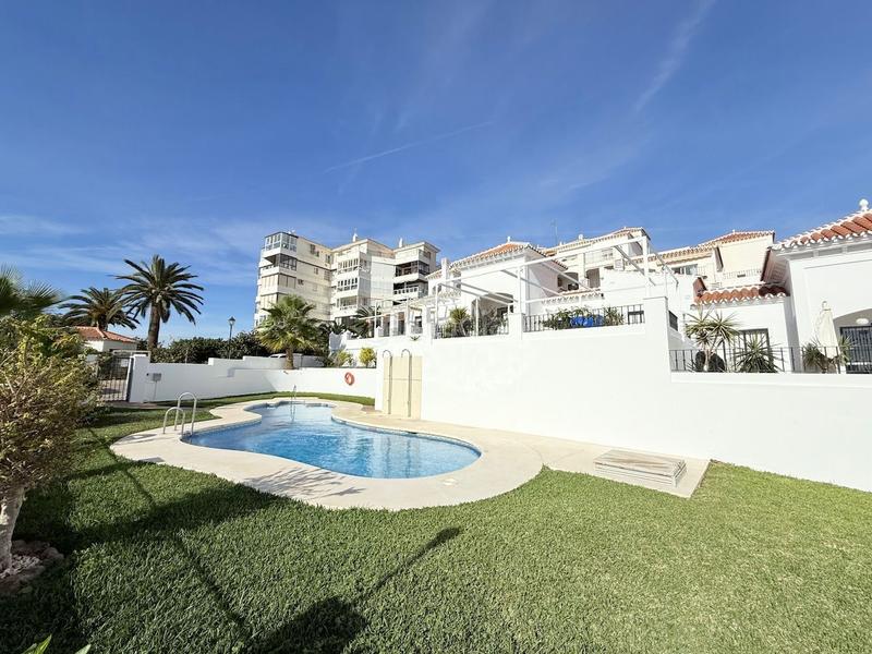 Foto 3638d0e5-d0bb-4662-abda-eb6d7ba2d975. Duplex con piscina in El Peñoncillo Torrox