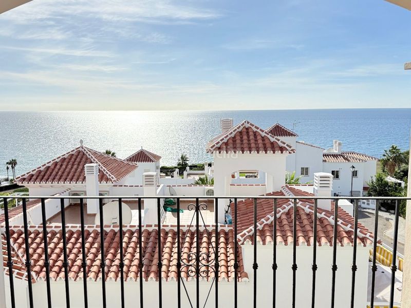 Foto 8054de6d-efbc-433c-bd5a-9574839598ac. Duplex con piscina in El Peñoncillo Torrox