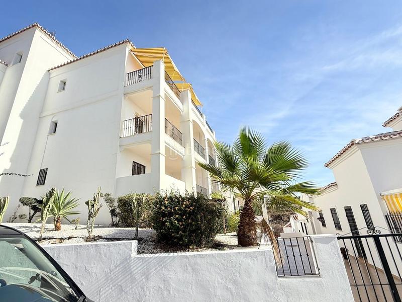 Foto 9a639d08-6030-454e-9419-504e89453c3b. Duplex con piscina in El Peñoncillo Torrox