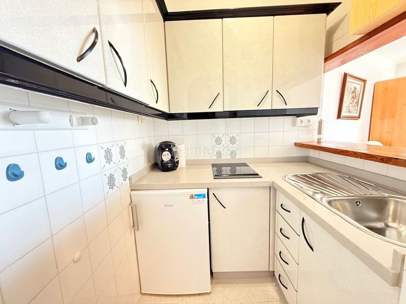 Foto b2444579-d62f-4a8d-b0c4-bad43af0e0fd. Estudi amb piscina a Centro Internacional Torrox