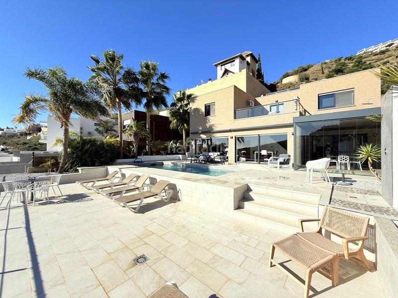 Foto 46045dd6-c991-4ad2-8b36-36905933f678. Xalet amb calefacció piscina a El Peñoncillo Torrox