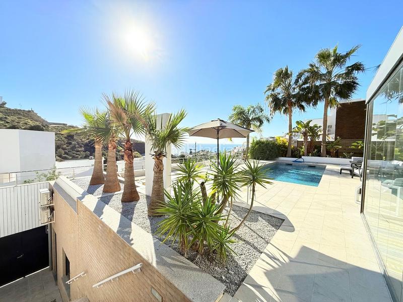 Foto dee1a9cb-da78-4c10-8753-00e08ec2ef28. Xalet amb calefacció piscina a El Peñoncillo Torrox