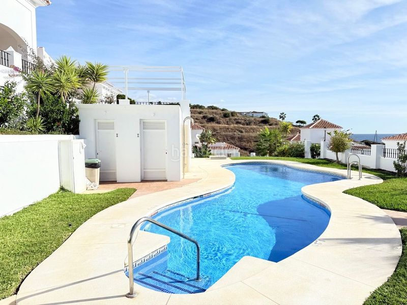 Foto 7fa52428-f418-47cd-a697-1c6a3ce2e3a7. Àtic amb calefacció piscina a El Peñoncillo Torrox