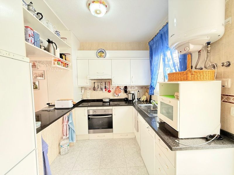 Foto 7b835e6e-581a-4c1c-b8eb-b68c378f0c15. Apartament amb piscina a Torrox park Torrox