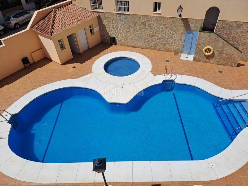 Foto 5fa4c659-25b7-4cc0-bbab-571fa9ce3411. Àtic amb piscina a Urbanización Santa Rosa Torrox