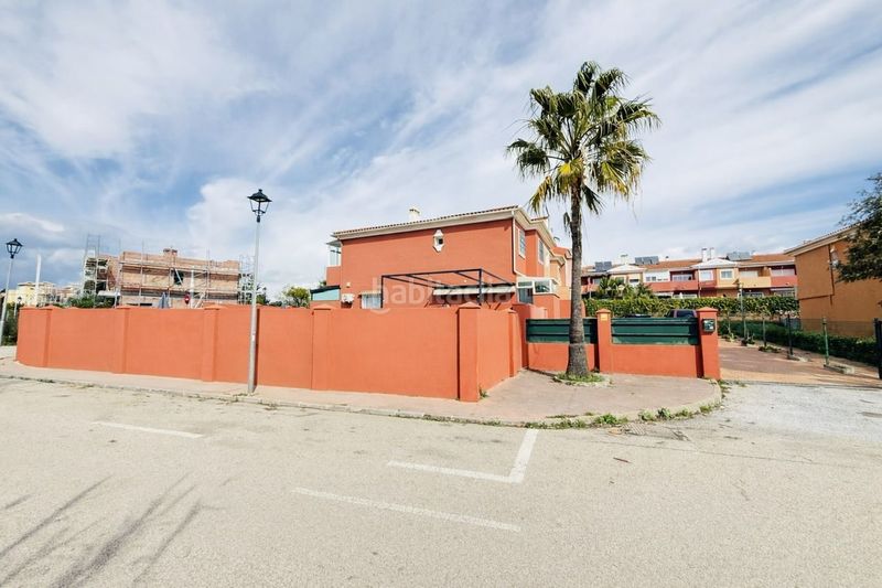 Foto b64eb6f6-11a2-47b3-ae45-0479ad0eec90. Casa amb calefacció a Caleta de Velez