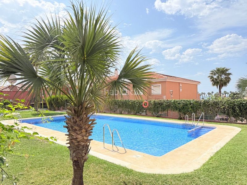 Foto da522c5e-9677-479f-b946-2eee105d8942. Casa amb calefacció a Caleta de Velez