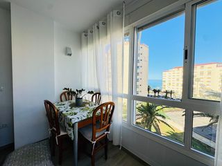 Estudi a Centro Internacional. Estudio totalmente reformado con piscina y vistas al mar en torr
