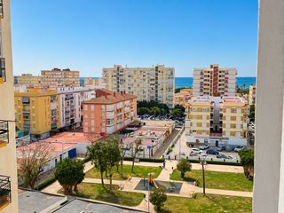 Etagenwohnung in Poniente-Faro. Oportunidad en el corazón de torre del mar, a tan solo 400 metro