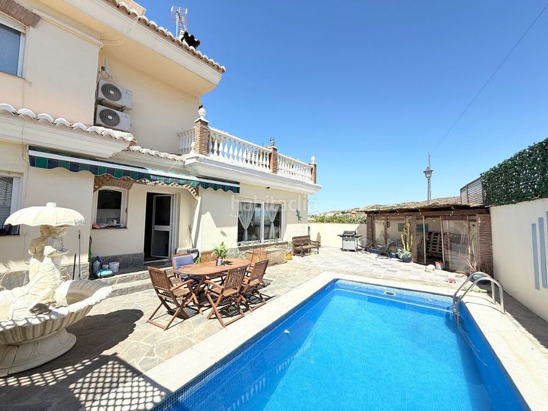Foto 40e112b5-9a3c-4f01-b7e1-1f8a50577e11. Casa amb calefacció piscina a Urbanización Santa Rosa Torrox