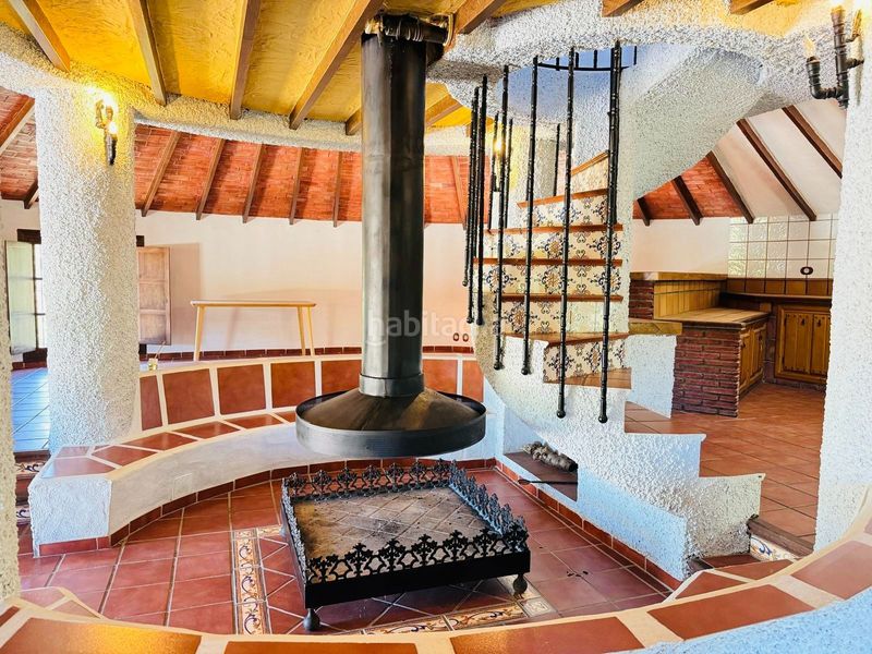 Foto 5090d6f6-1b9f-4da5-8e6c-7891dcd1de33. Casa amb piscina a Torrox pueblo Torrox