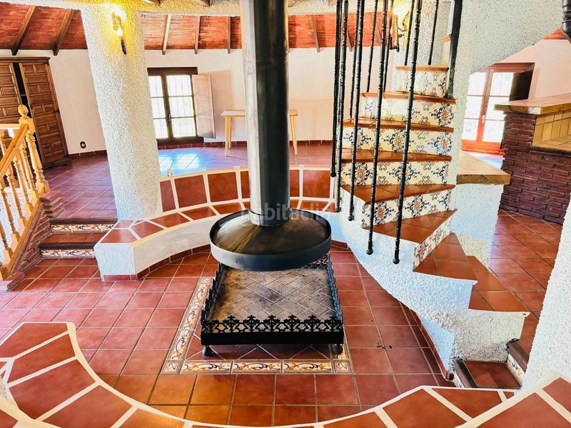 Foto 5feb3f88-c807-4b3f-9a1a-38db970caf5c. Casa amb piscina a Torrox pueblo Torrox