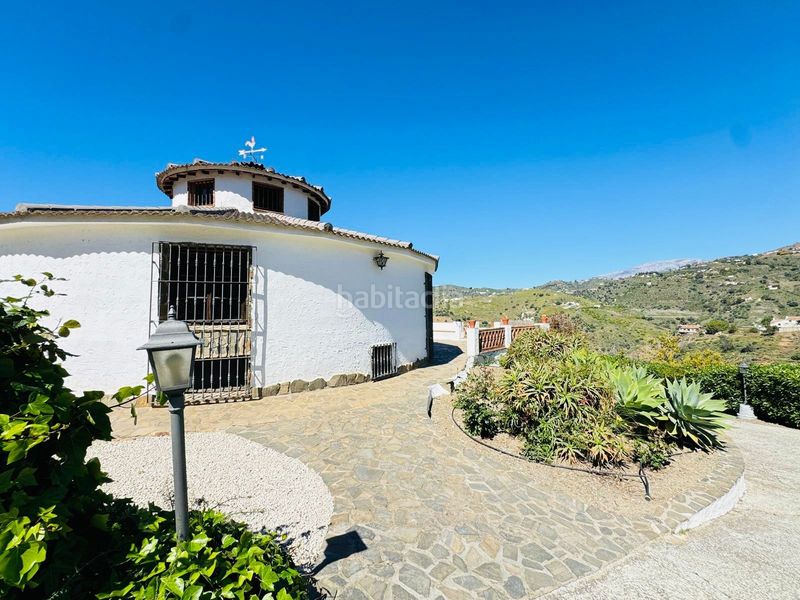 Foto a3bf0c23-4d58-4c86-9331-d3c74ac625d5. Casa amb piscina a Torrox pueblo Torrox