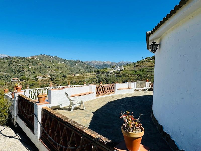 Foto a6bee763-f856-4a03-9972-cbe4343112a0. Casa amb piscina a Torrox pueblo Torrox