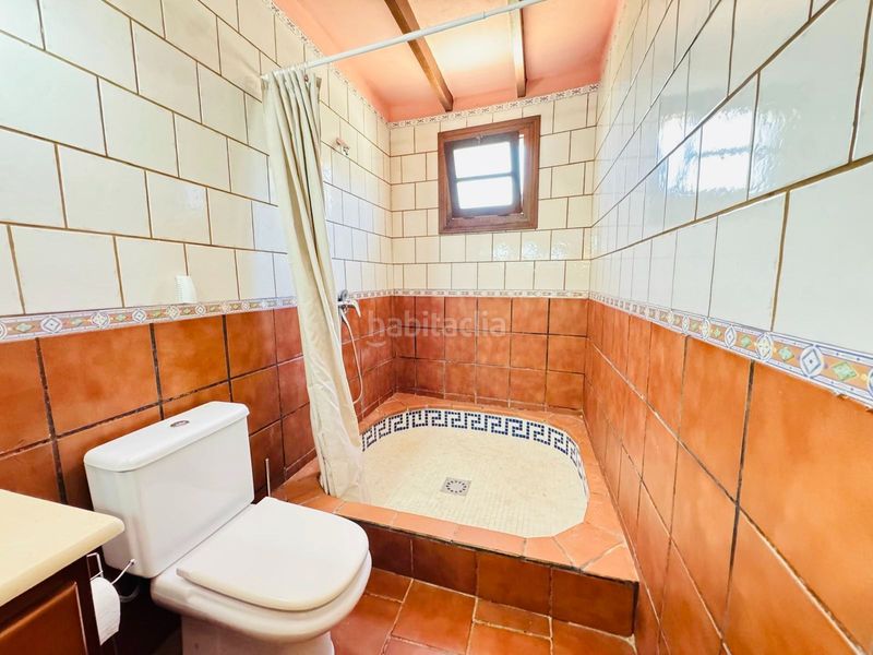 Foto b00e6f83-6260-4aac-812a-3e25844fcb31. Casa amb piscina a Torrox pueblo Torrox