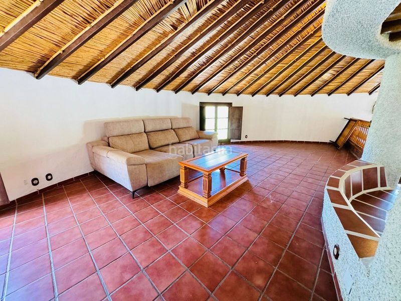 Foto b0e0fa7e-3422-43a3-9513-82dca69f2300. Casa amb piscina a Torrox pueblo Torrox