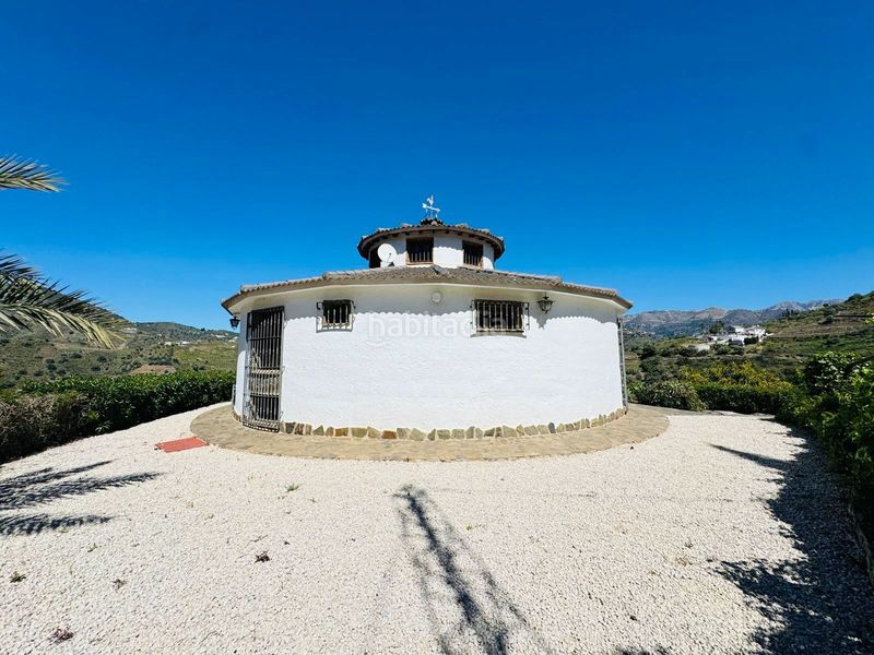 Foto c06ccf0a-a86d-4492-a512-d2988dcc181f. Casa amb piscina a Torrox pueblo Torrox