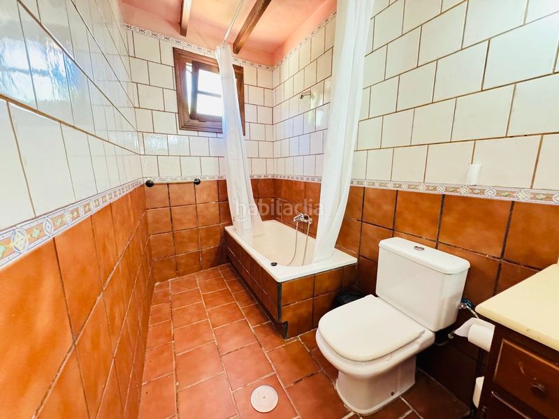 Foto cde4512d-62f9-42f3-b8ff-1bfacb046208. Casa amb piscina a Torrox pueblo Torrox