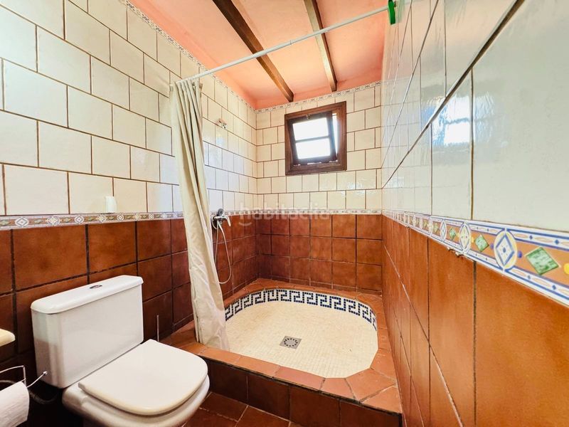Foto ce82b390-95ba-4371-b671-59e4f52bd0c9. Casa amb piscina a Torrox pueblo Torrox