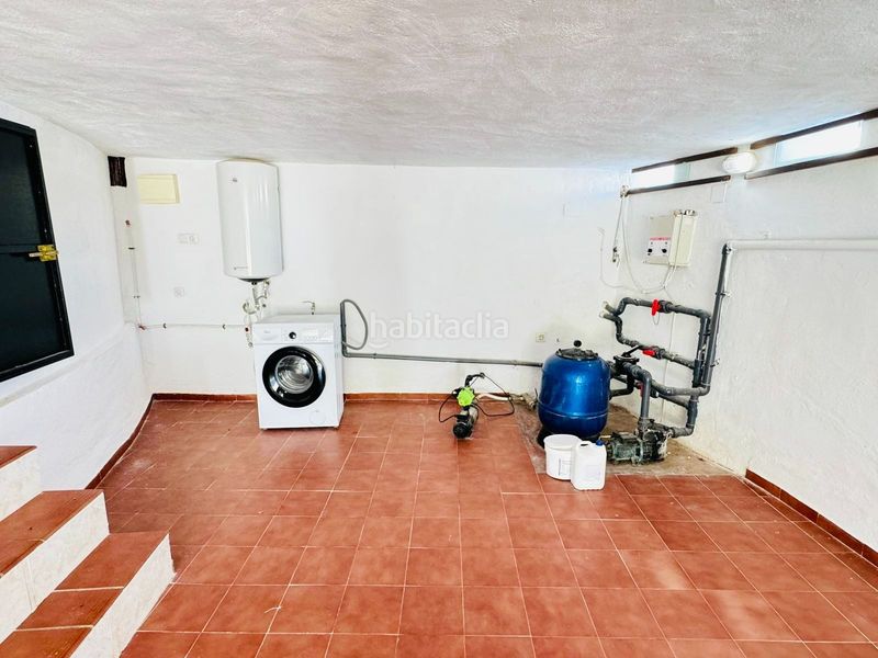 Foto db52eaf4-c985-4bb1-9cdf-93fda5bbb866. Casa amb piscina a Torrox pueblo Torrox