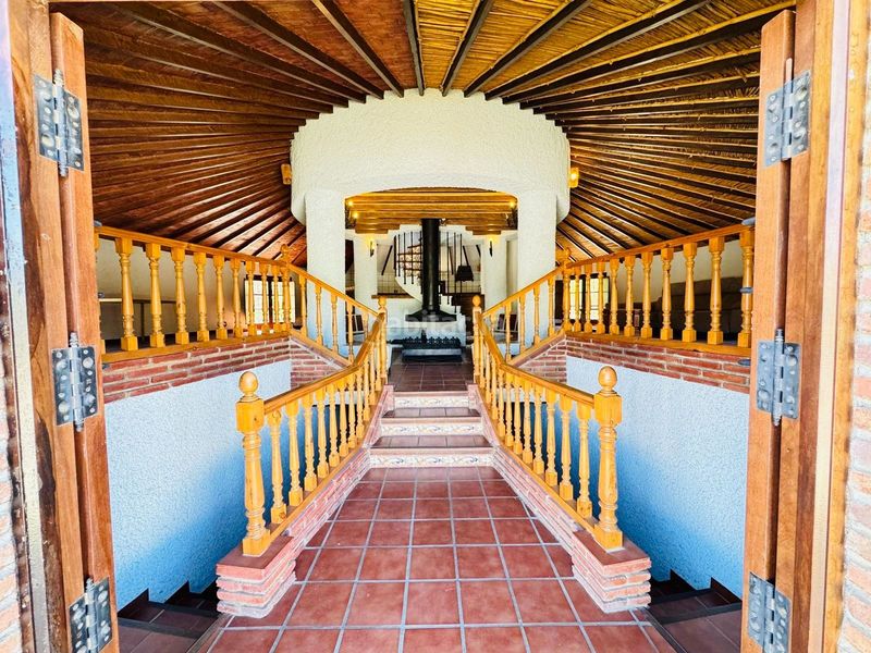 Foto dde135d0-b21d-42bb-b813-f41193bea71f. Casa amb piscina a Torrox pueblo Torrox