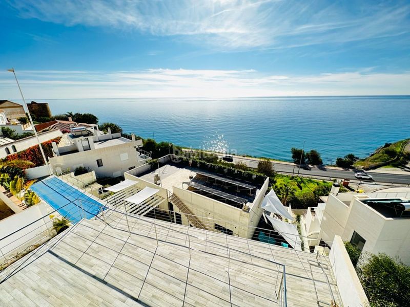 Foto 7fd1fe1a-dfaa-4a78-8953-ef99053cb274. Xalet amb piscina a Chaparil - Torrecilla - Punta Lara Nerja