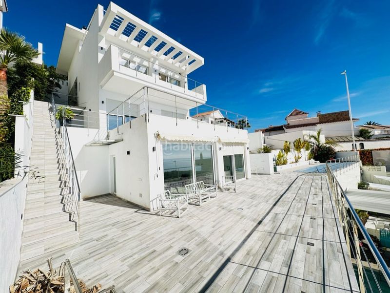 Foto fb9f3ace-08a8-4fd2-a5e6-2d1bfd5a2156. Xalet amb piscina a Chaparil - Torrecilla - Punta Lara Nerja