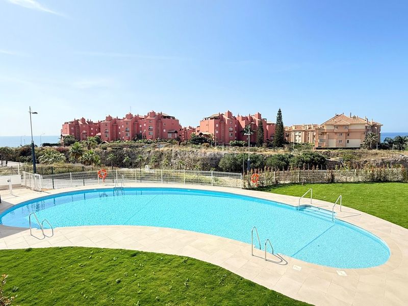 Foto 10f1b01e-30fc-414c-ba48-e13c104d60c2. Àtic amb calefacció piscina a El Peñoncillo Torrox