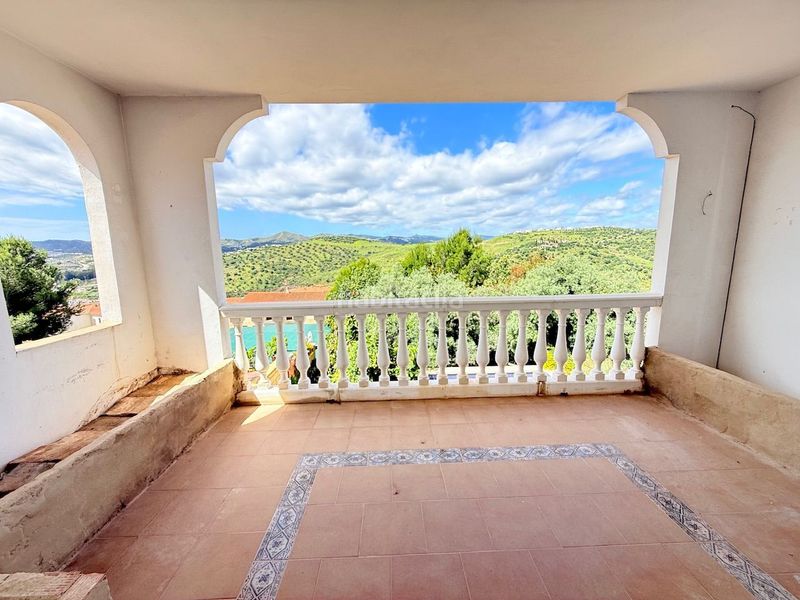 Foto adf4fd77-0cde-43a8-aa8f-7997a63c6610. Casa amb piscina a Alcaucín