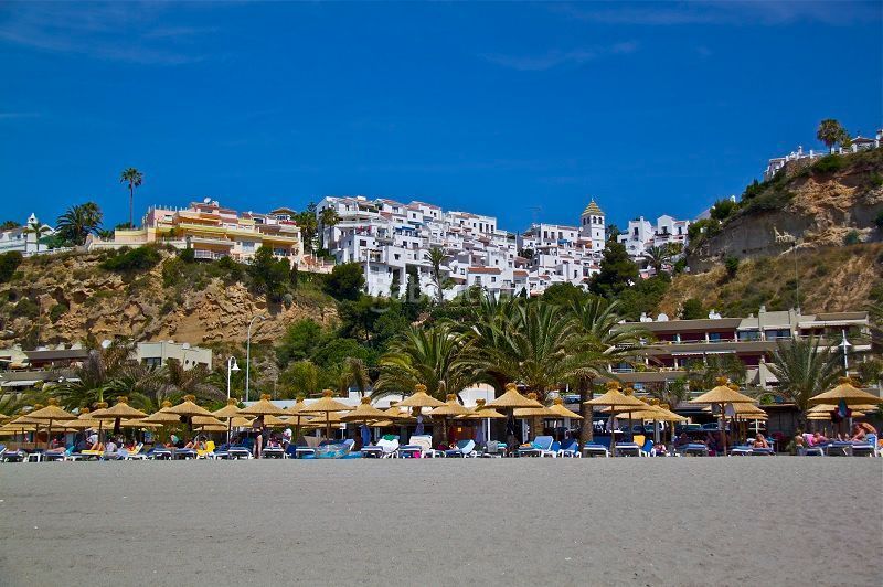 Foto f2650289-a1df-444f-bbaa-0f5717cd1e16. Terreny residencial a Chaparil - Torrecilla - Punta Lara Nerja