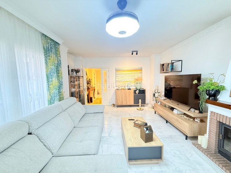 Foto 3d75f2e3-a225-49b5-8406-298cf47bcce3. Casa magnífico chalet pareado en la urbanización Viña Málaga . en Torre del Mar