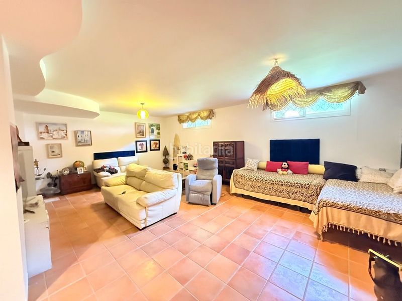 Foto f8d57275-8c0b-445e-a270-4686fd18981c. Casa magnífico chalet pareado en la urbanización Viña Málaga . en Torre del Mar