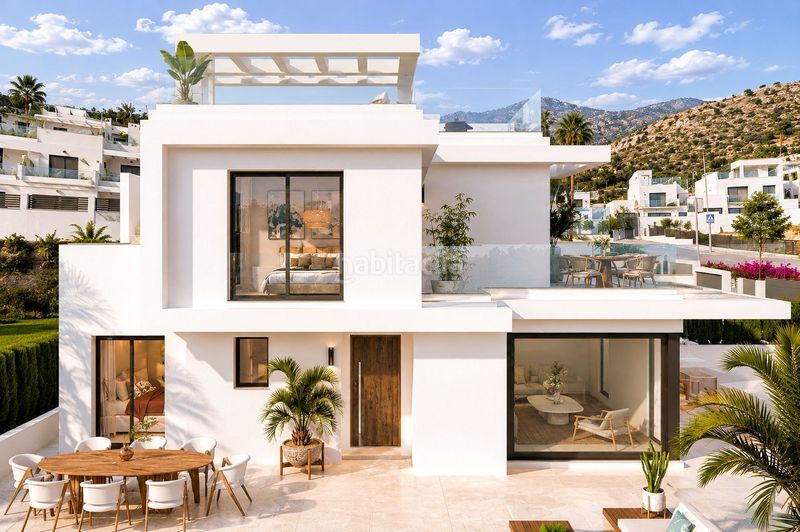 Foto fac552e2-7d50-492a-b762-195a8069dbbe. Casa adossada amb piscina a Capistrano Nerja