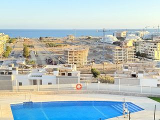 Casa adossada a Viña Málaga. Espectacular chalet adosado  en torre del mar con vistas al mar