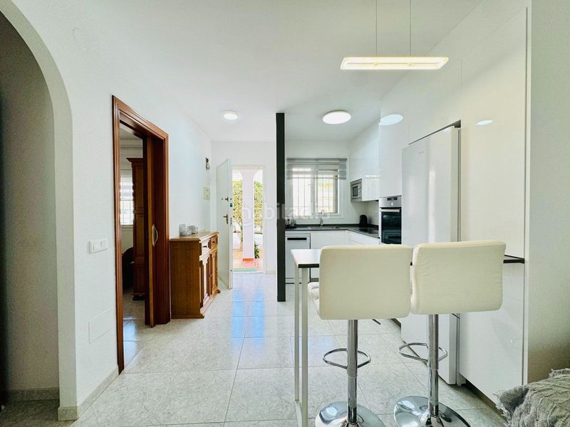 Foto 0189a52b-52e1-498f-9de9-49d9eb8a8a75. Apartament amb piscina a Torrox park Torrox