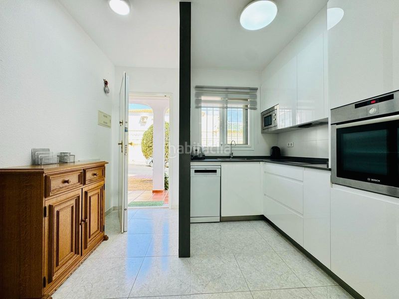 Foto 279cf471-abf3-4c73-bd49-b33335487d01. Apartament amb piscina a Torrox park Torrox