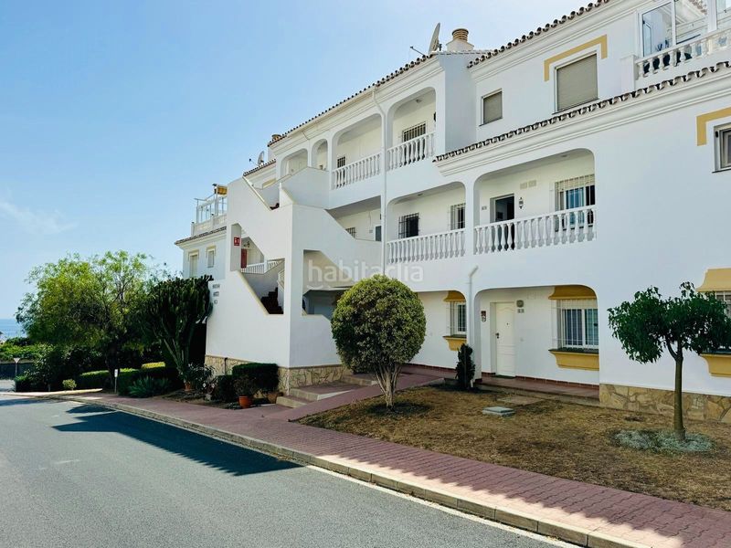 Foto f3db7f34-c00f-49f2-8cb2-058f4da2eb05. Apartament amb piscina a Torrox park Torrox