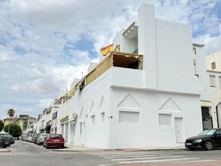 Rent Flat in Hispanidad - Vivar Téllez. Oportunidad de alquiler en vélezmálaga!