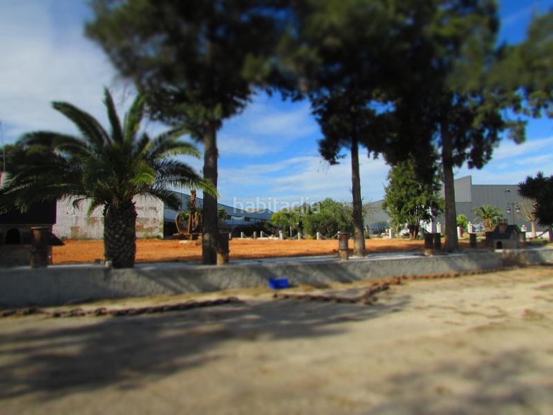 Foto cbb688a2-2ae3-4433-a9e7-e431dd84adb9. Gebäude mit pool in Sollana