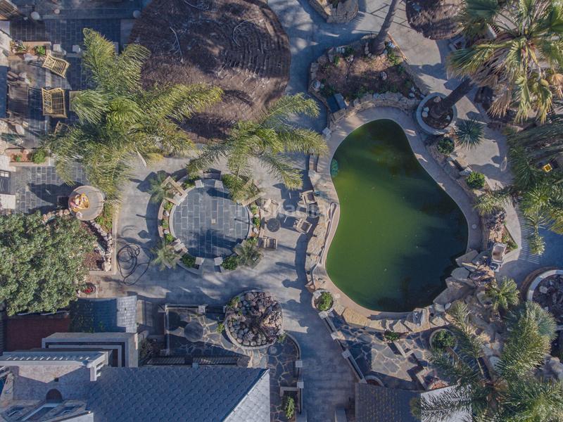 Foto e1f00743-1b30-4d0d-8519-691787899624. Gebäude mit pool in Sollana